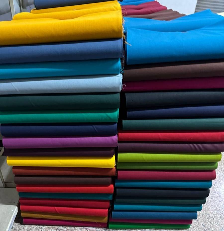 Poplin Fabric — 90–120 GSM 100% Cotton or 65% Cotton / 35% Polyester wholesale fabric by Balaji Textile Mills